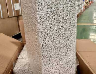    Hạt chống ẩm ( Desiccant Masterbatch )
