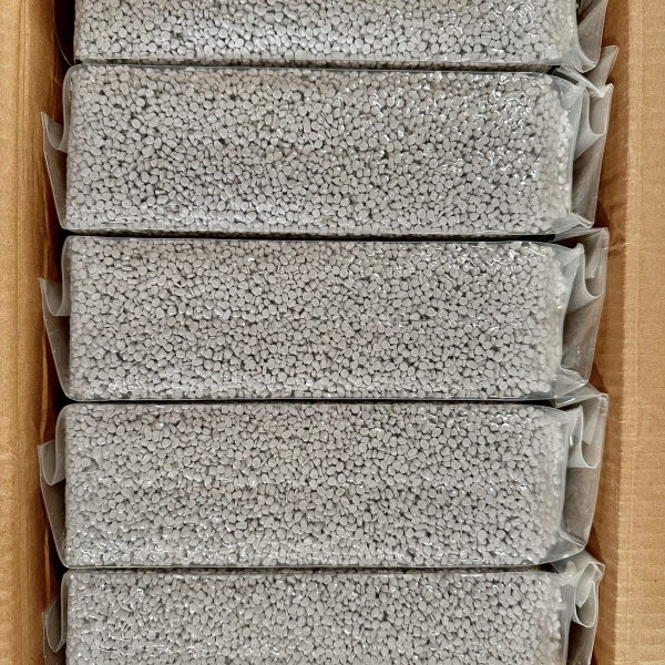    Hạt chống ẩm ( Desiccant Masterbatch )